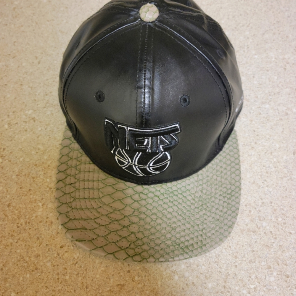 Leather Brooklyn Nets hat